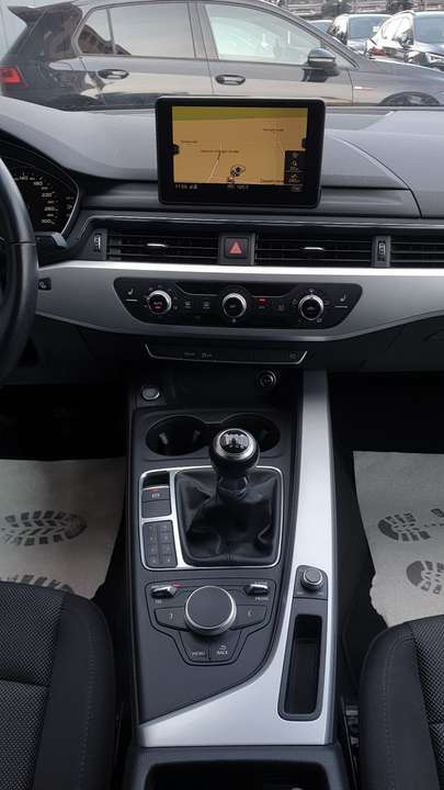 Car picture 11