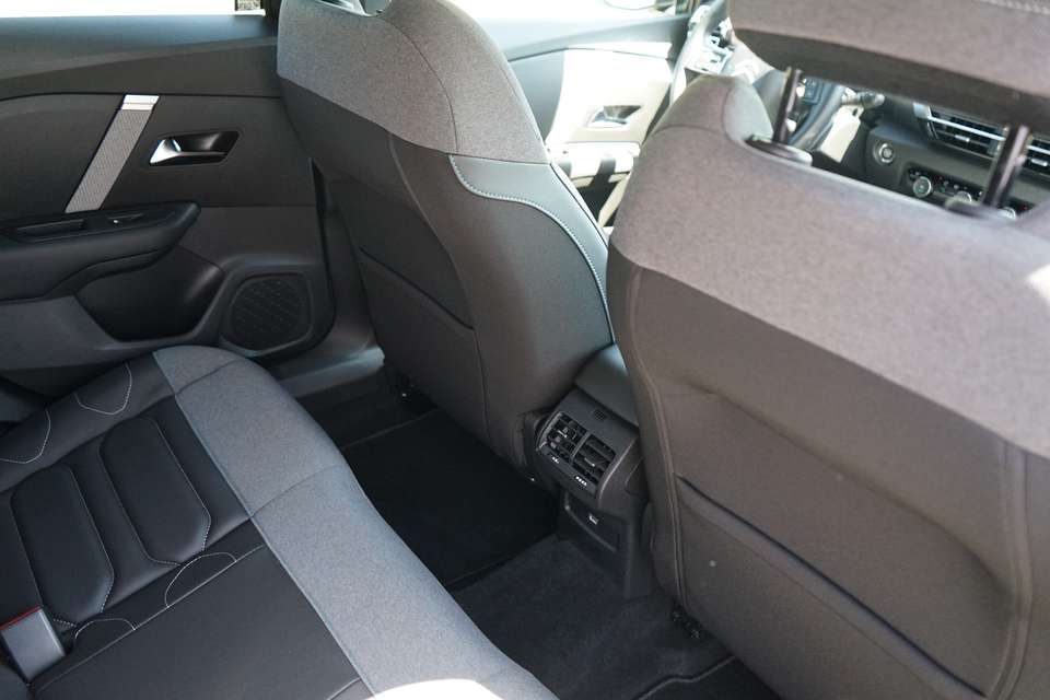 Car picture 11