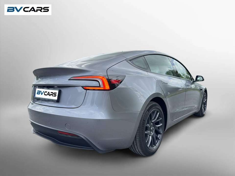Tesla Model 3 - Imagem 6