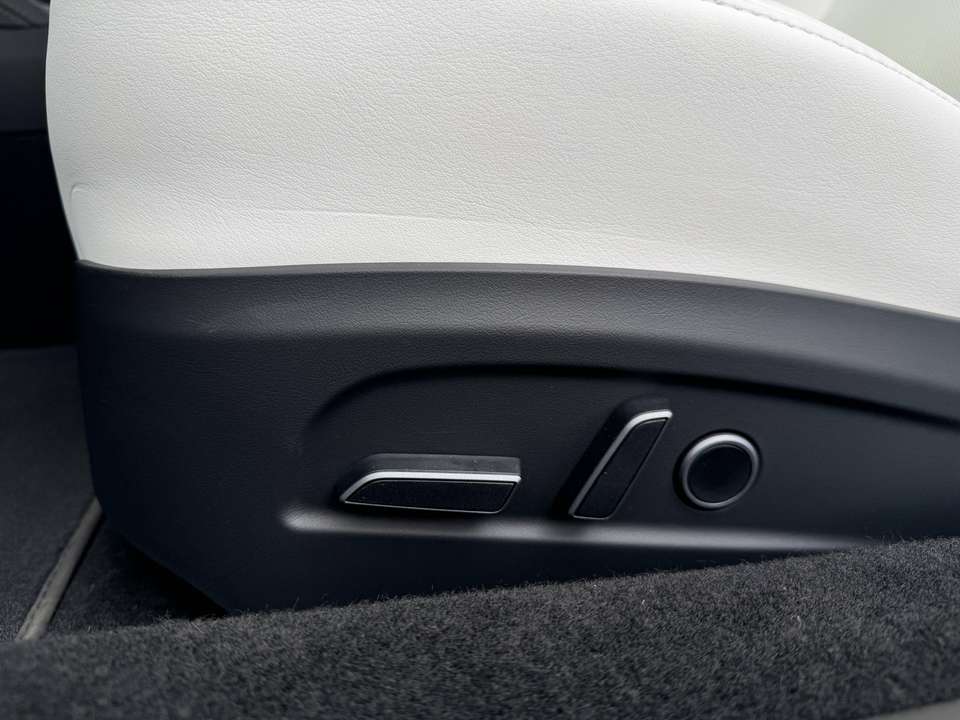 Tesla Model 3 - Imagem 10