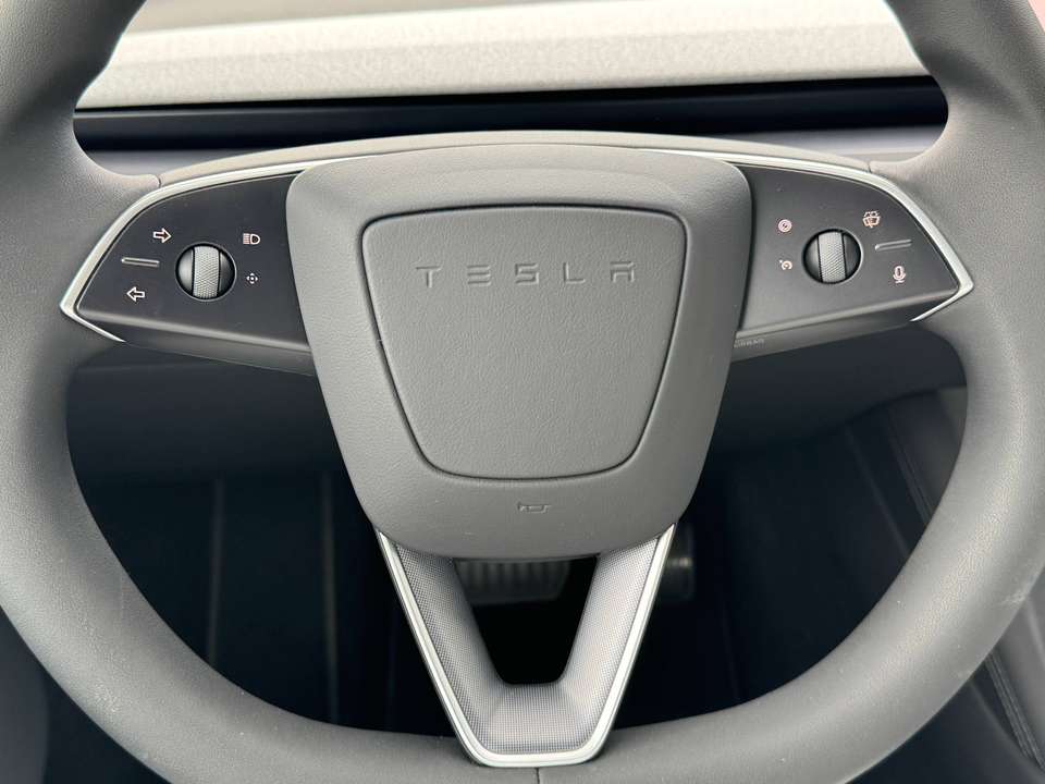 Tesla Model 3 - Imagem 14