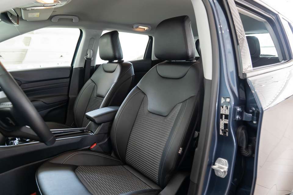 Car picture 14
