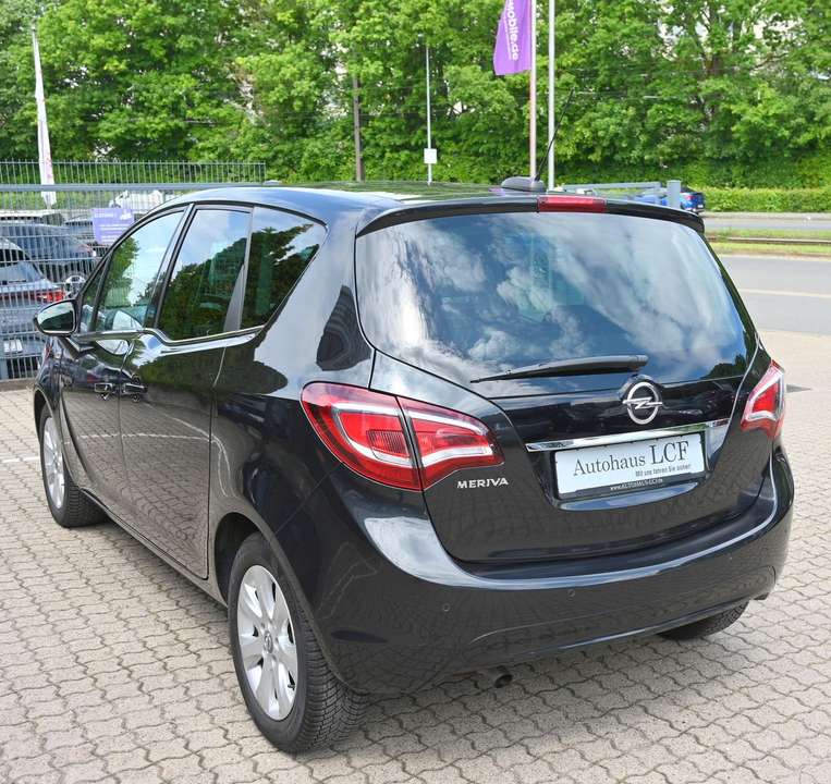 Car picture 9