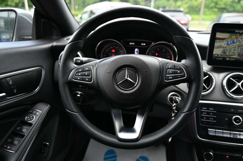 Mercedes-Benz CLA 180 - Imagem 10