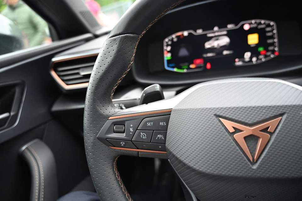 CUPRA Leon - Imagem 12