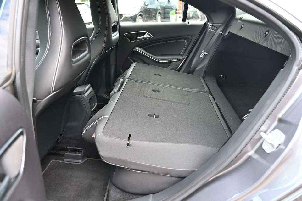 Mercedes-Benz CLA 180 - Imagem 15