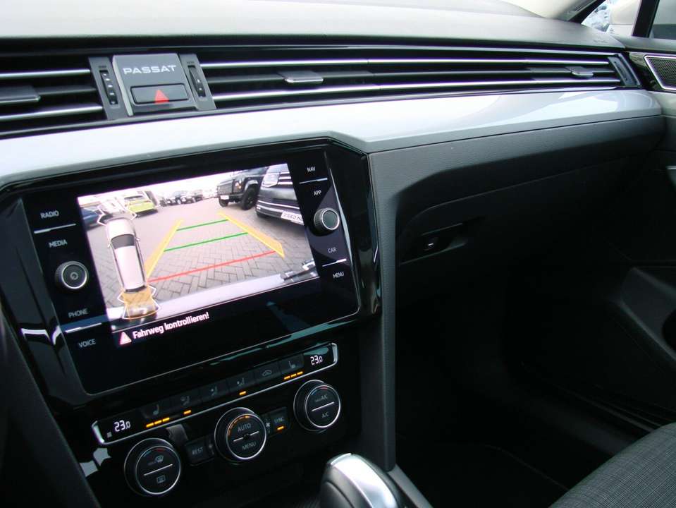 Car picture 11