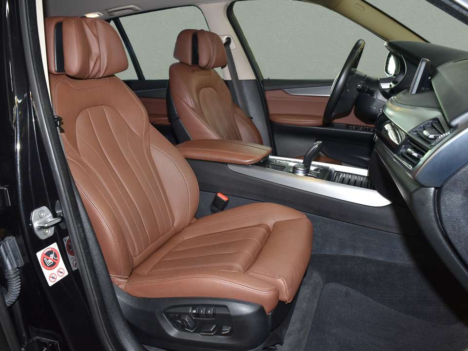 BMW X5 - Imagem 12