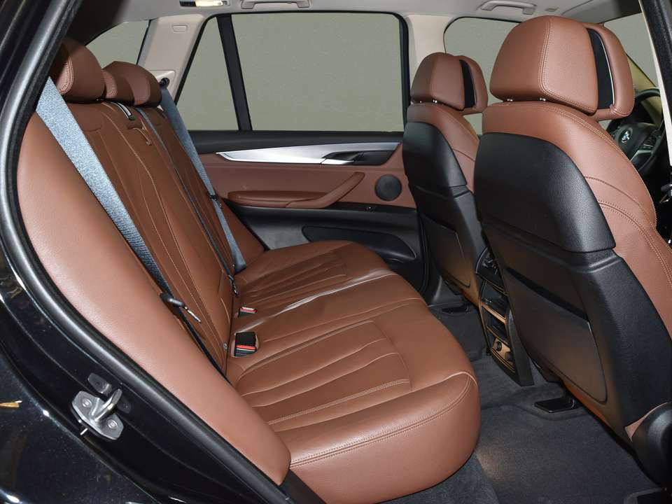 BMW X5 - Imagem 13