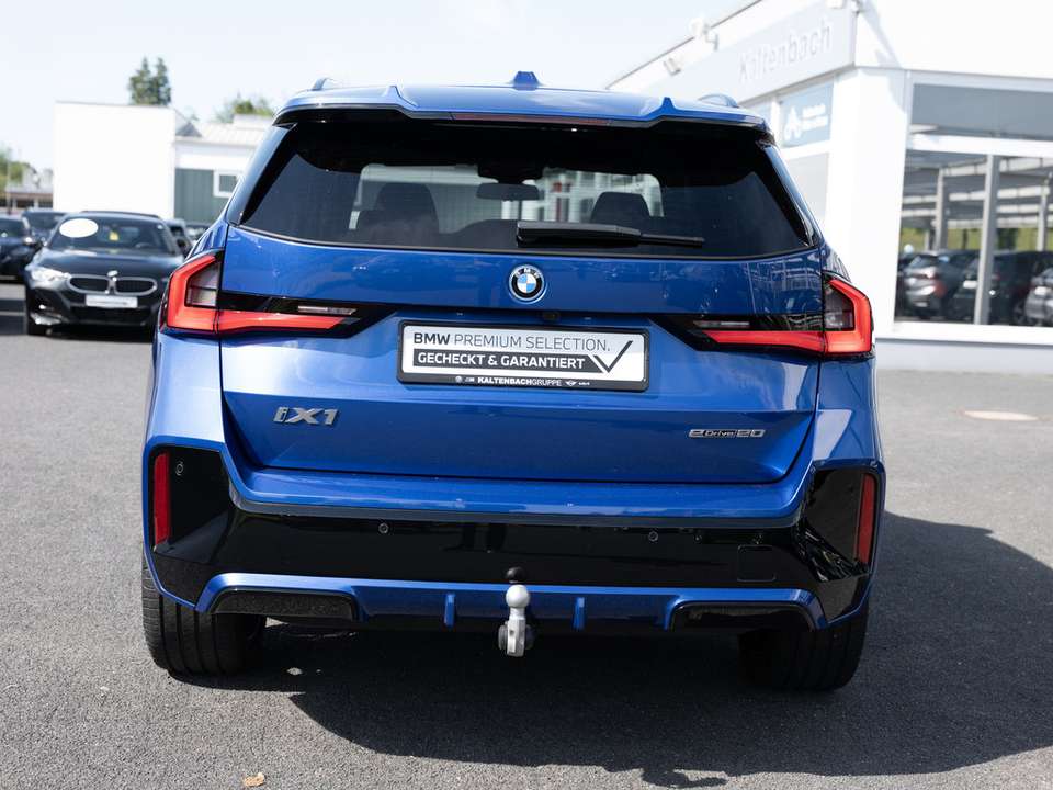 BMW iX1 - Imagem 6