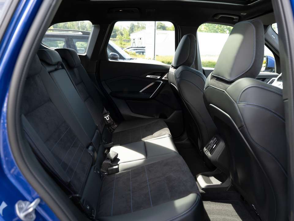 BMW iX1 - Imagem 9