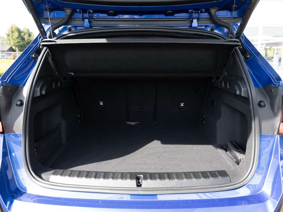 BMW iX1 - Imagem 12