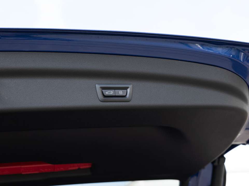 BMW iX1 - Imagem 13