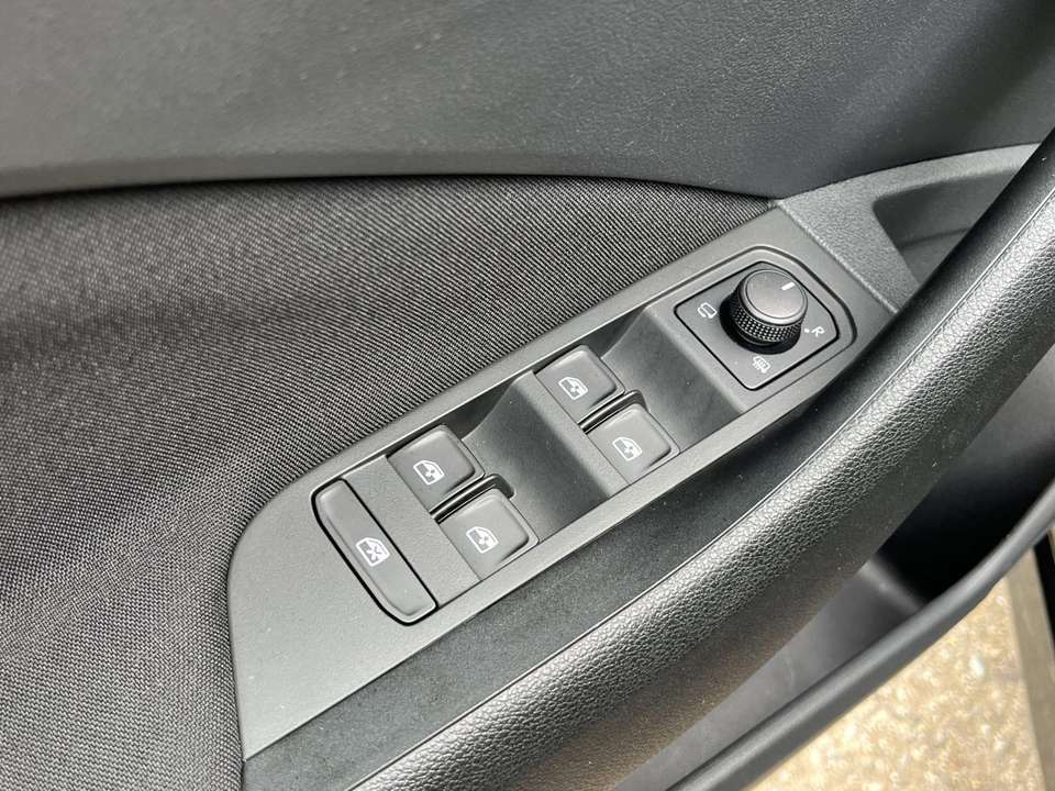 Car picture 9