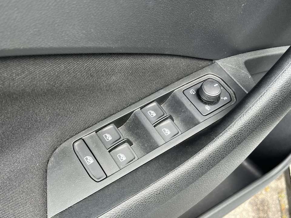 Car picture 9
