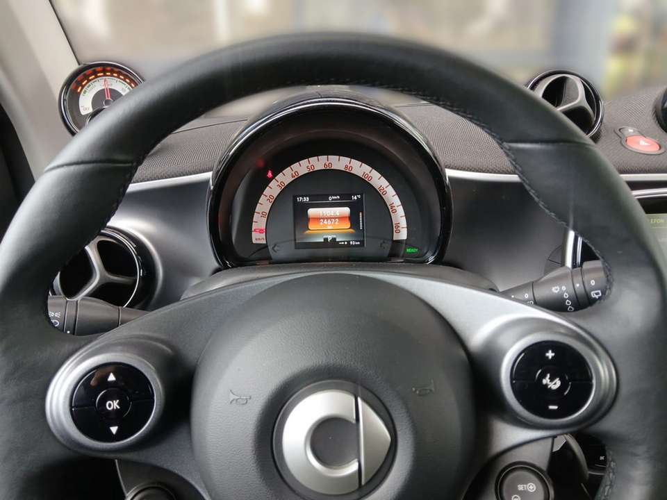 Car picture 9