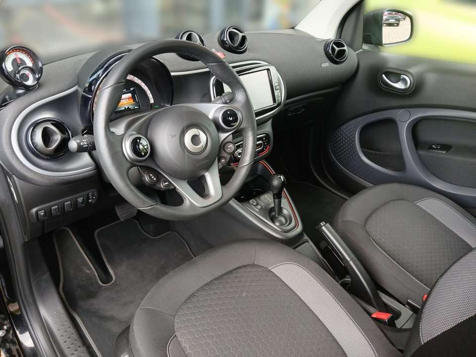 Car picture 11