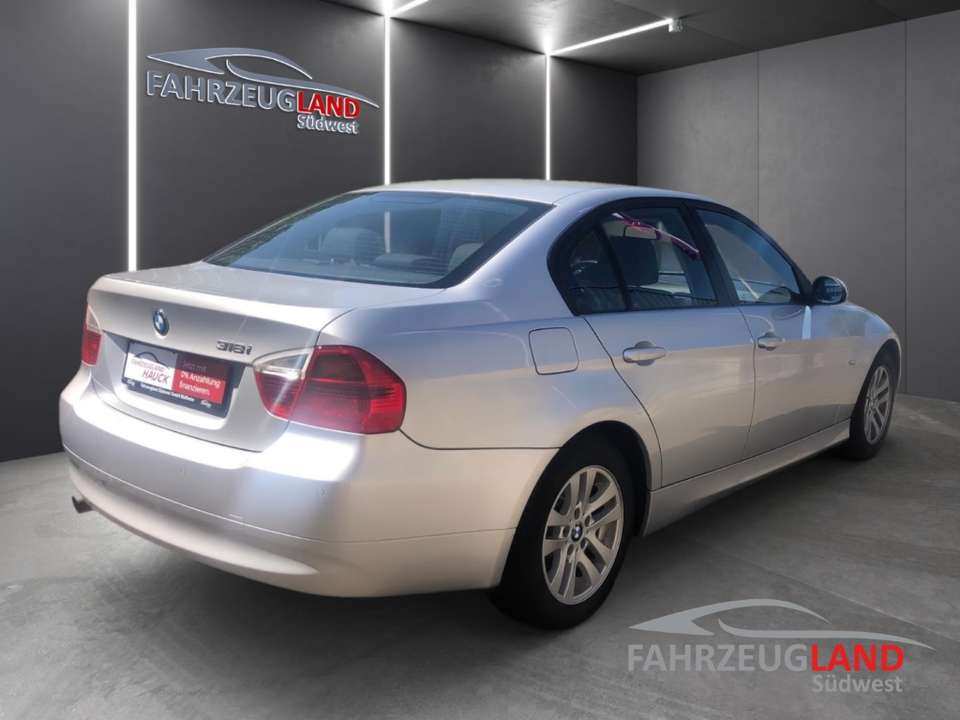 BMW 318 - Imagem 3