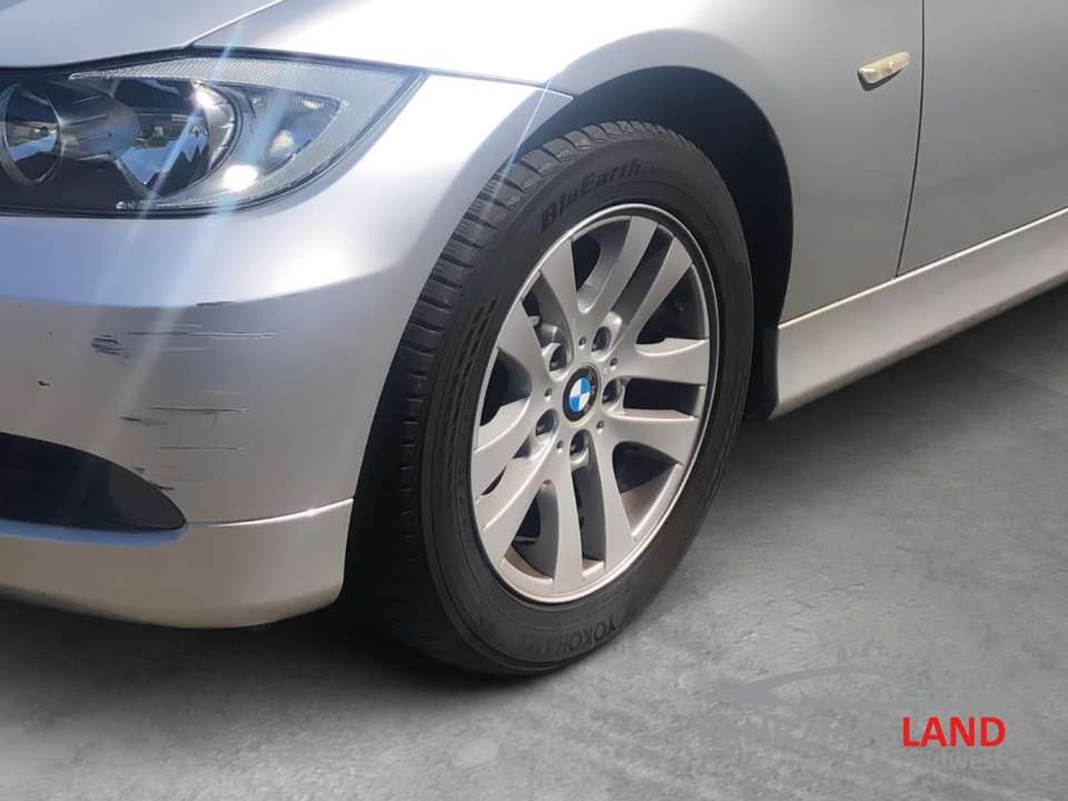 BMW 318 - Imagem 6