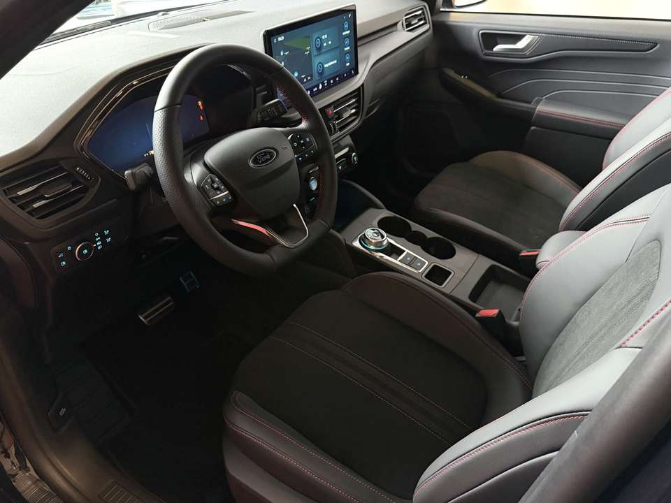 Ford Kuga - Imagem 10