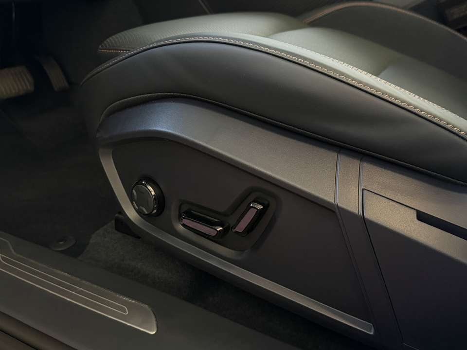 Car picture 18