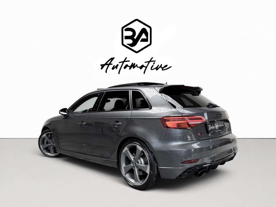 Audi RS3 - Imagem 6