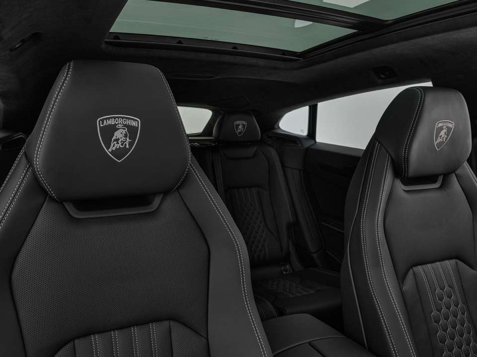 Lamborghini Urus - Imagem 11