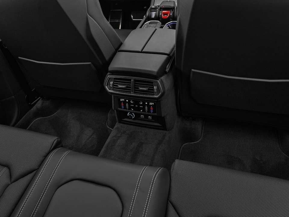 Lamborghini Urus - Imagem 15