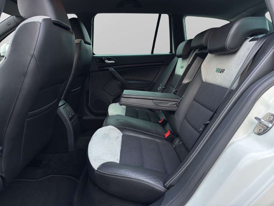 Skoda Octavia - Imagem 12