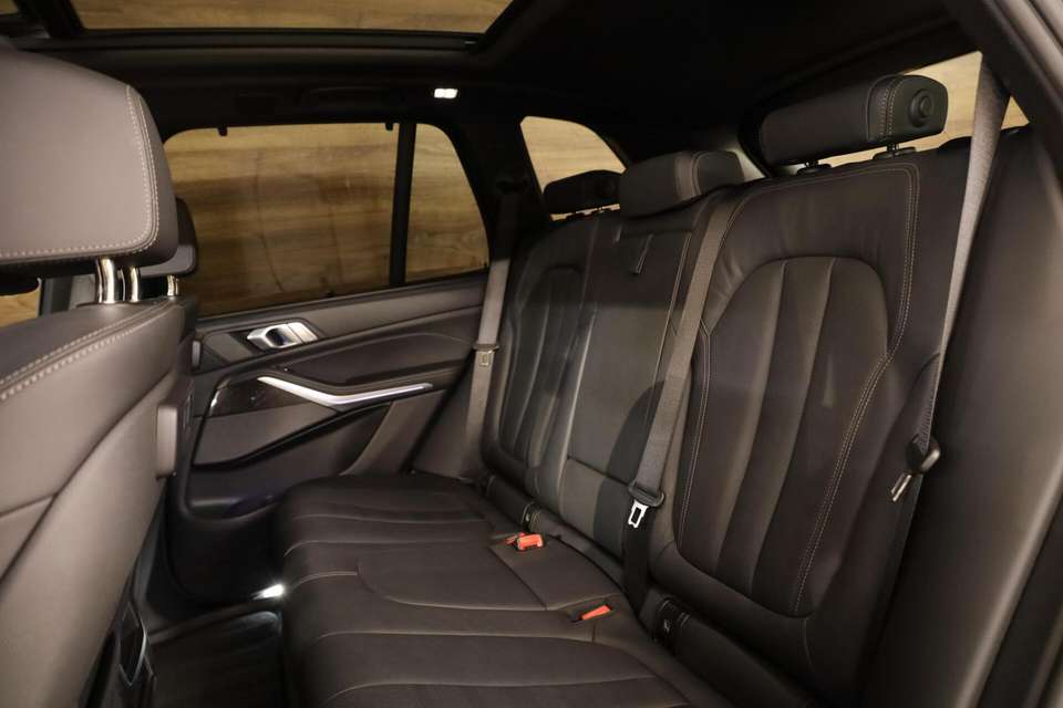 Car picture 11