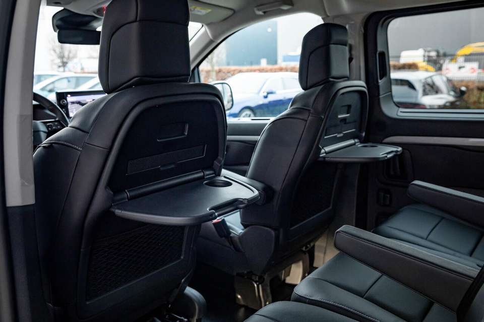 Opel Vivaro - Imagem 11