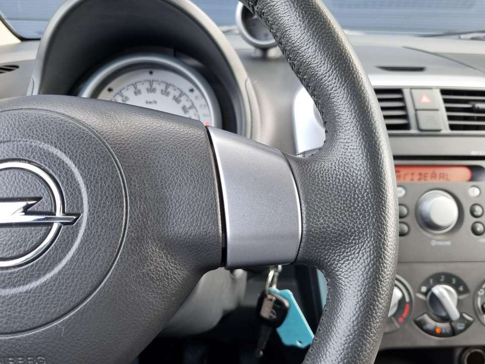 Opel Agila - Imagem 13