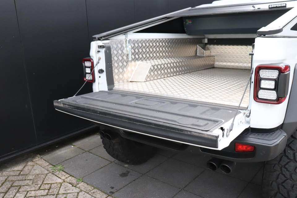 Car picture 19