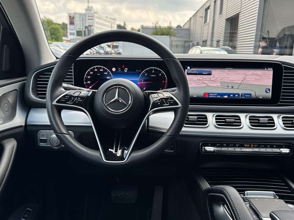 Car picture 9