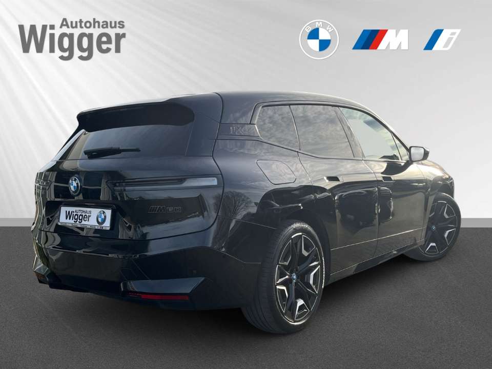BMW iX - Imagem 3