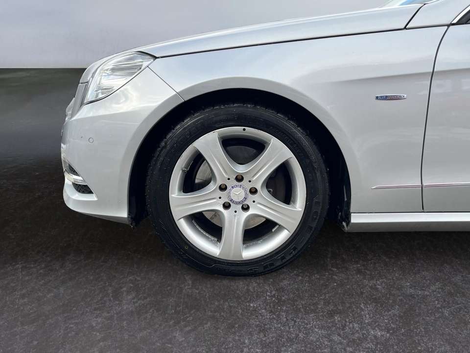 Mercedes-Benz E 350 - Imagem 9