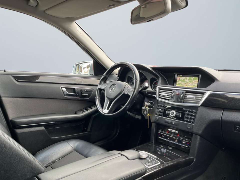 Mercedes-Benz E 350 - Imagem 13