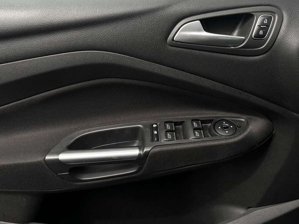 Ford C-Max - Imagem 13