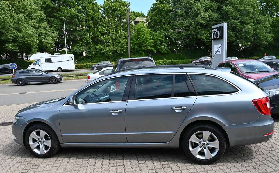 Skoda Superb - Imagem 4