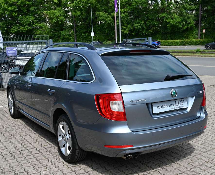 Skoda Superb - Imagem 7