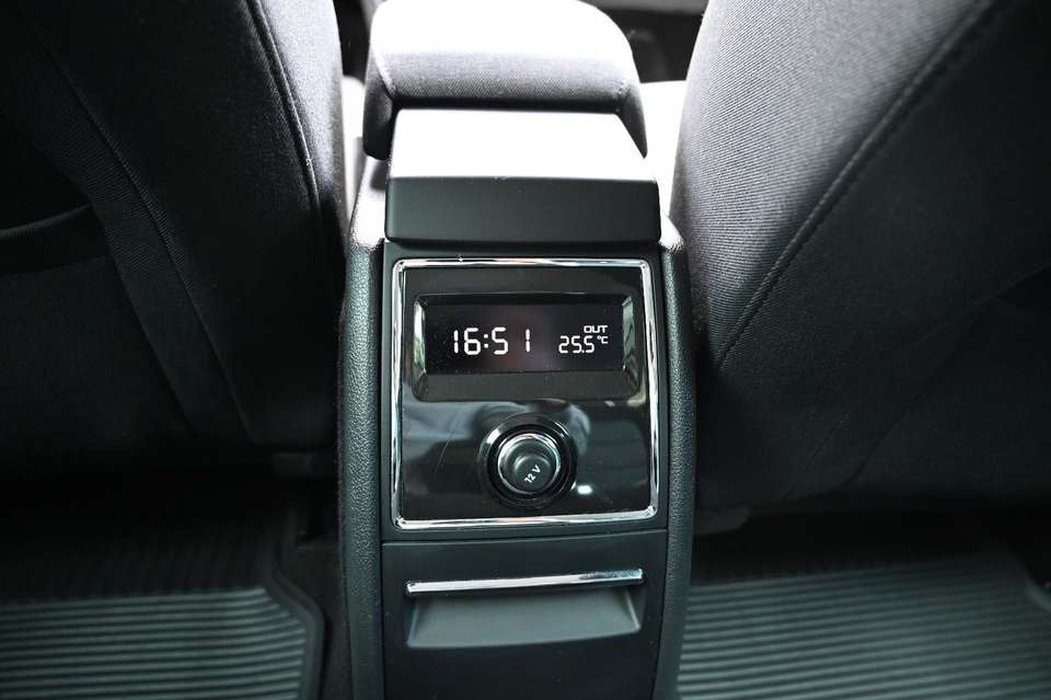 Skoda Superb - Imagem 13