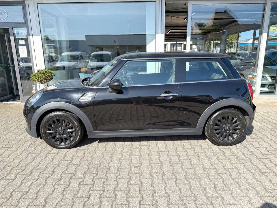 Car picture 2