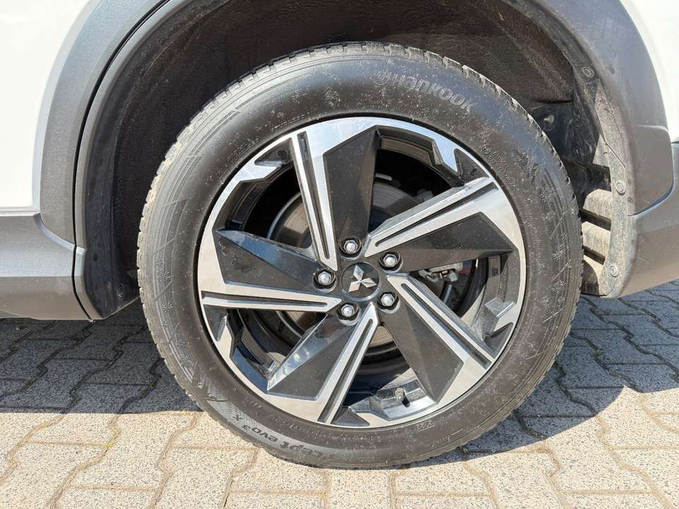 Mitsubishi Eclipse Cross - Imagem 4