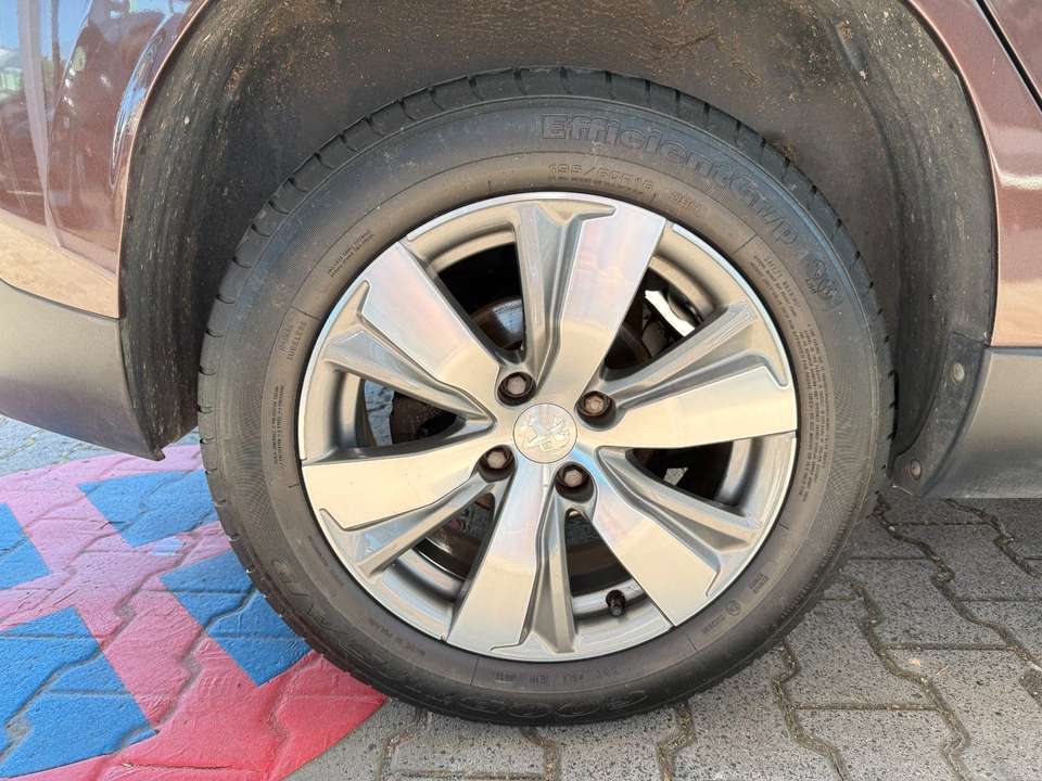 Peugeot 2008 - Imagem 9