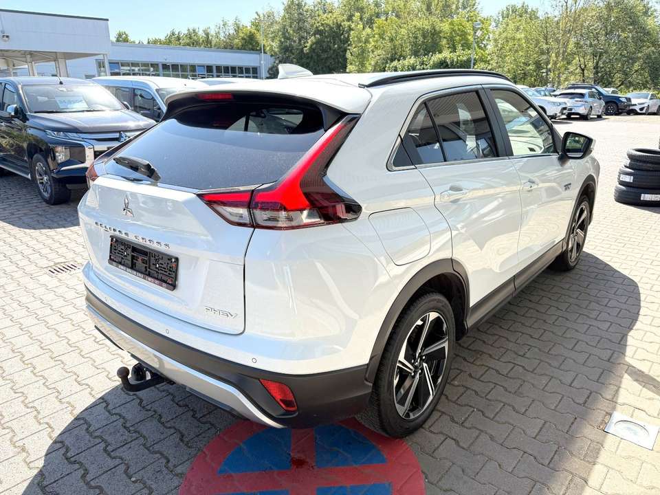 Mitsubishi Eclipse Cross - Imagem 9