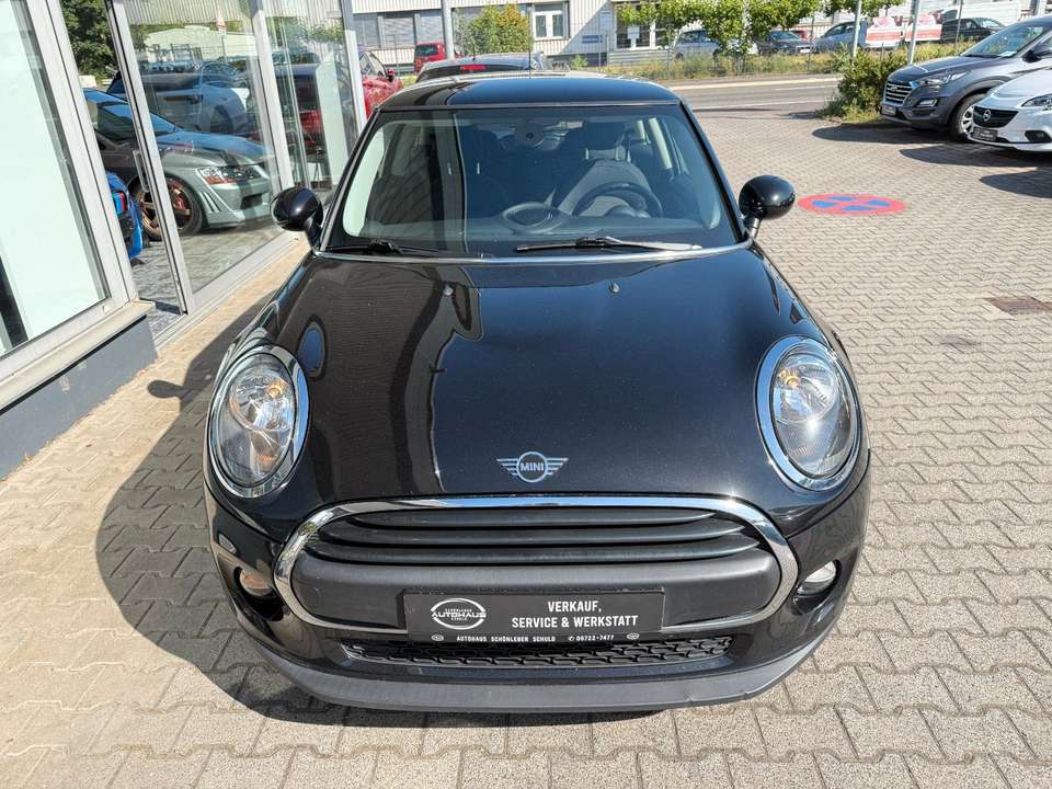 Car picture 11