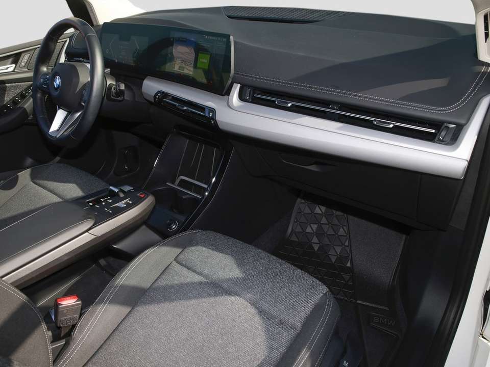 BMW 218 - Imagem 7