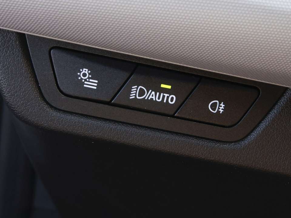 BMW 218 - Imagem 13