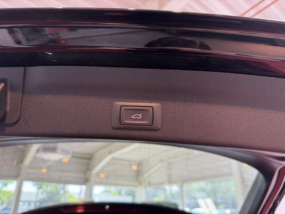 Car picture 9