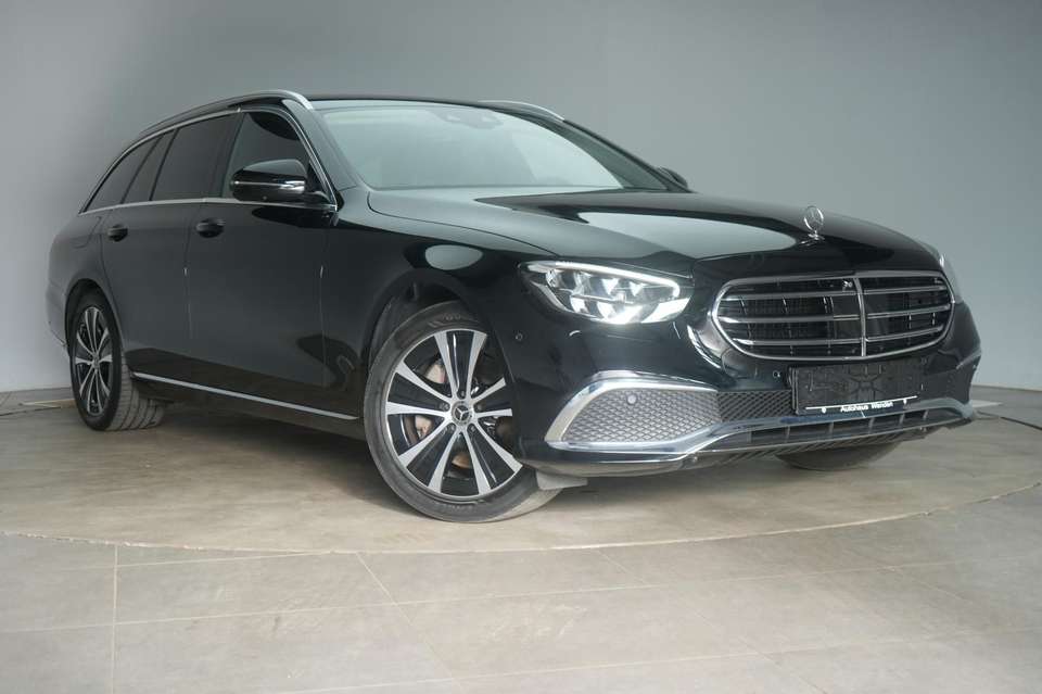 Mercedes-Benz E 300 2023